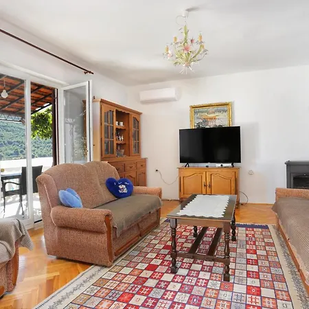 Apartment By The Sea Grebastica, Sibenik - 471 Grebastica